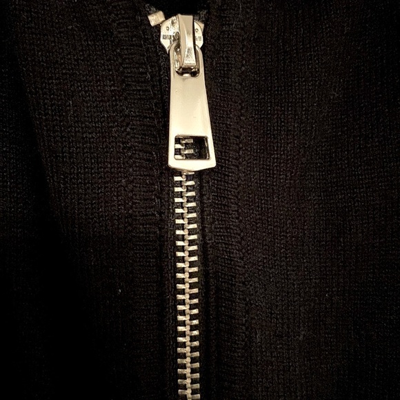 ✅Zara Knit 🧶 black w/ shiny gold finish zipper, pockets and shawl collar  🖤 - Picture 11 of 12